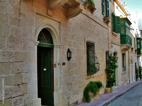 charming malltese street
