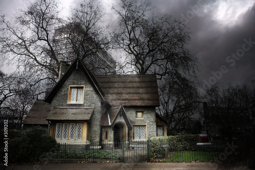 haunted house  1 © Sean Nel