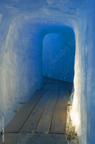 ice cave © Elisa Locci