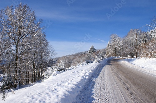 route vosgienne sous la neige