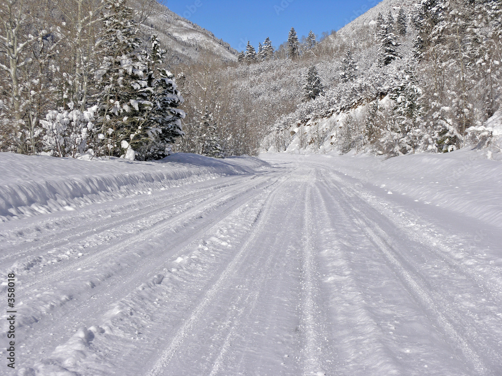 Obraz premium snow road