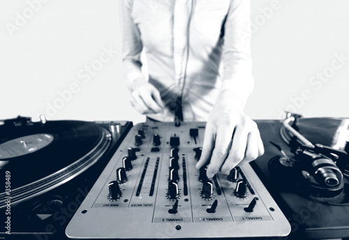 Billede på lærred black and white halftone image of a funky female dj