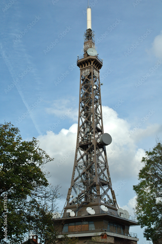 Obraz premium tour de télécommunication