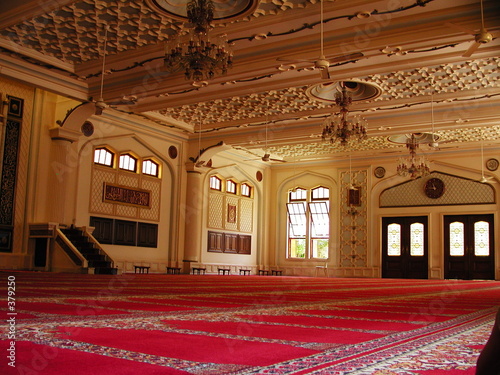 juma musjid mosque interior