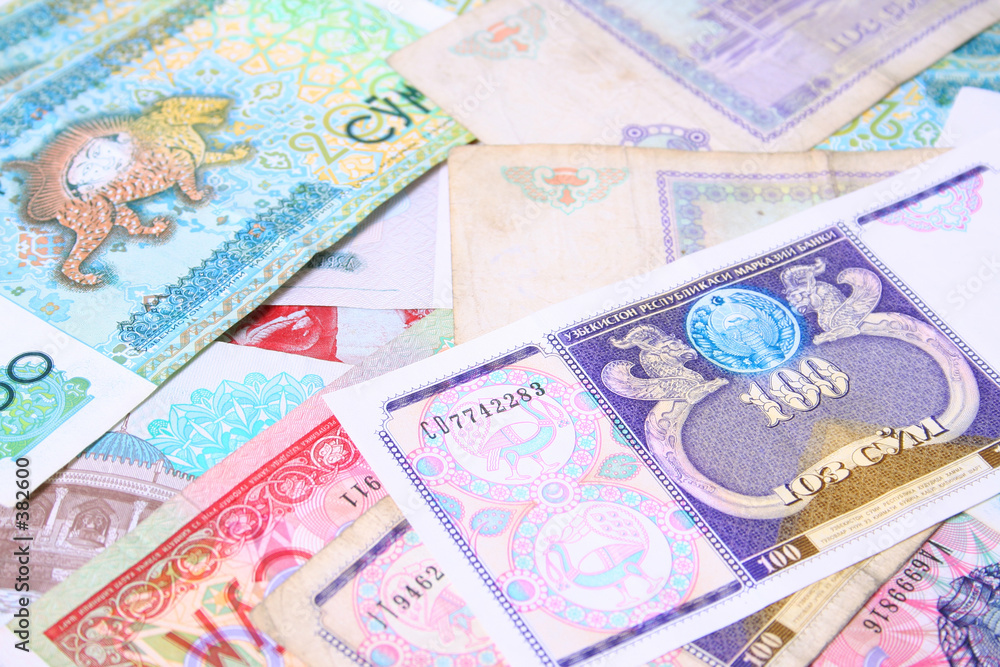 uzbekistan money