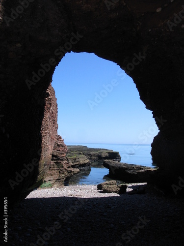 sea arch,arbroath,scotland