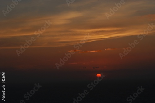 Fototapeta Naklejka Na Ścianę i Meble -  end of sunset in santorini