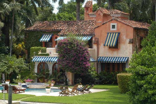 luxurious mansion in miami beach, florida