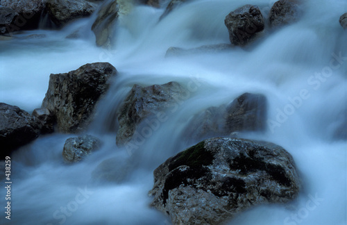 mystischer wasserfall