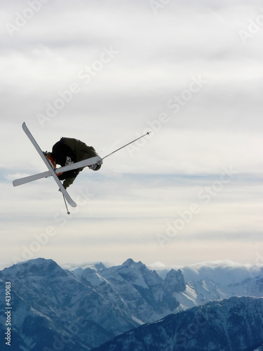 Obraz na plátně new-school skiing