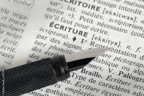 stylo-dictionnaire photo