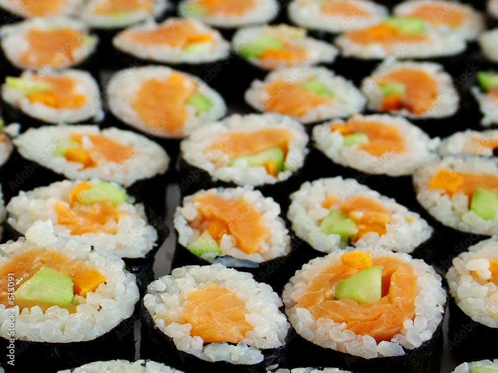 roll sushi roll sushi