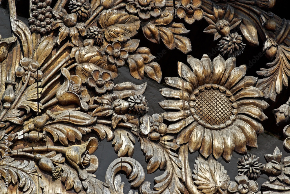 wooden flower pattern