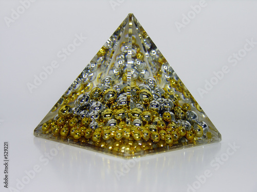 Obraz na płótnie pyramid paperweight