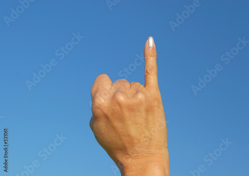Petit doigt levé
