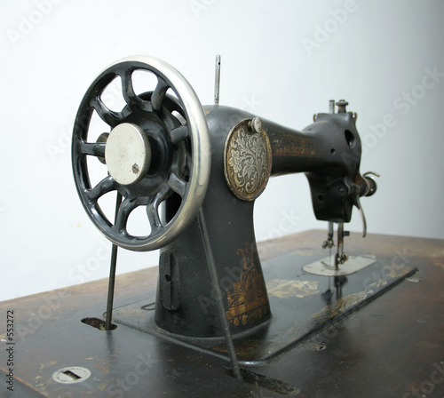 old swewing machine