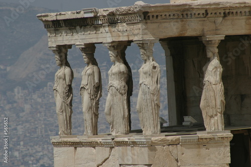 classic architecture of ancient greece