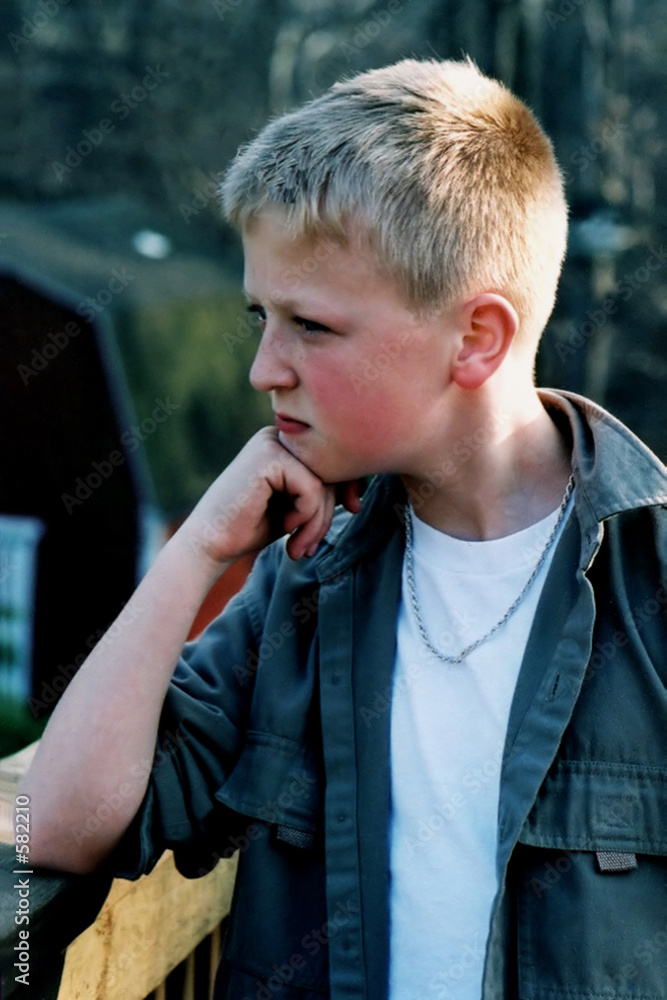 Картината върху платно just thinking