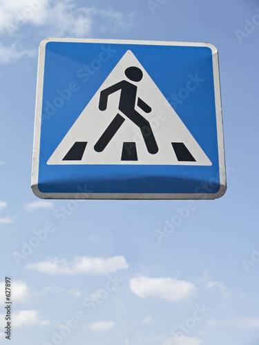 sign of pedestrian crossing
