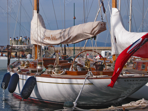 bateau à quai