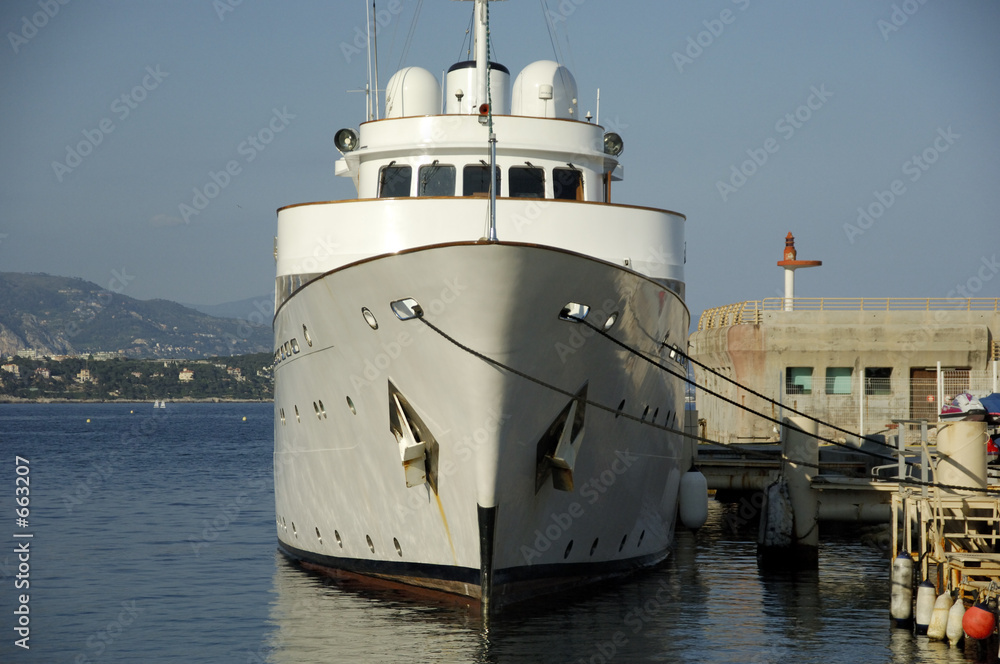 Obraz na plátně yacht at quay 1