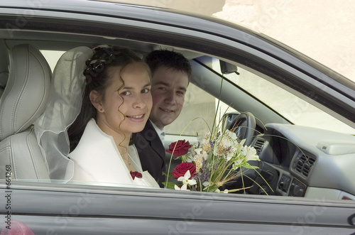 couple de jeunes mariés 19 photo