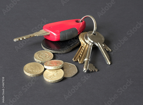 keys and coins photo