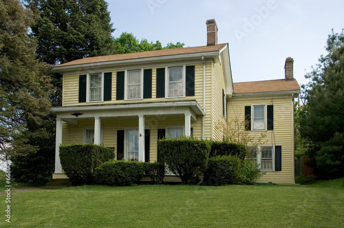 colonial home
