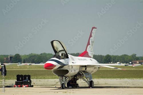Fotografie, Obraz USAF Thunderbirds F16 na zemi