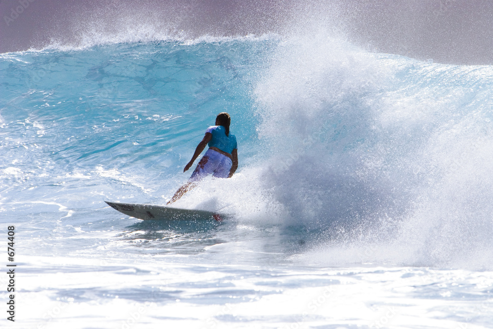 surfing maldives