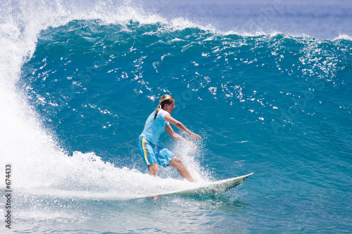 surfing maldives photo