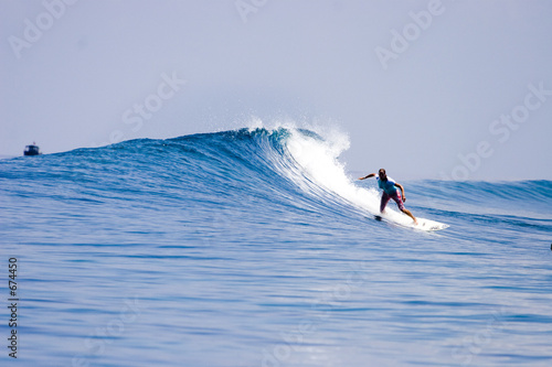 surfing maldives photo