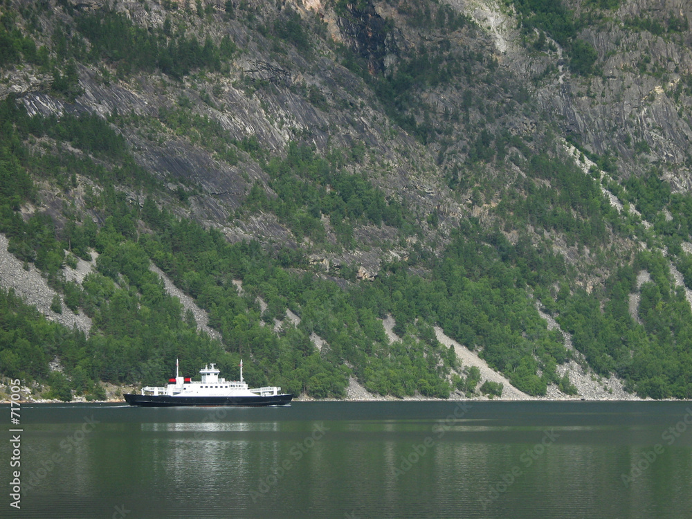 small norwegian ferry