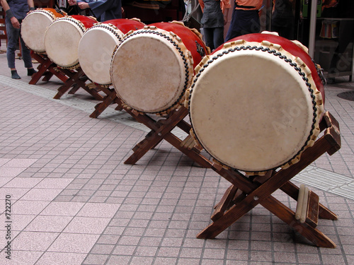 Wallpaper Mural japanese drums perspective Torontodigital.ca