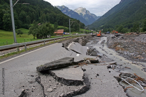grindelwald road collapse