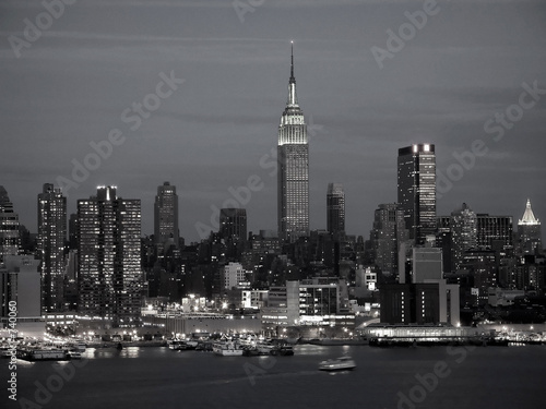 new york skyline bw #740060