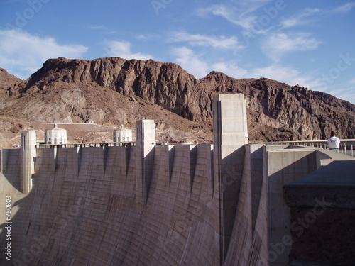 hoover dam 16