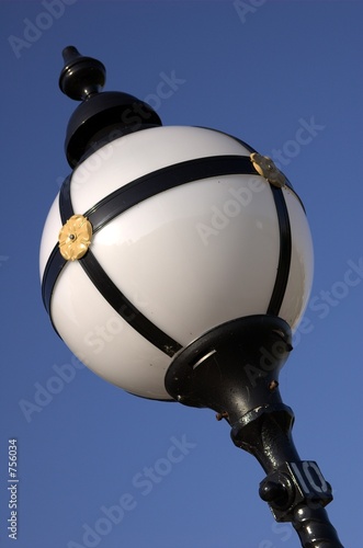 street lamp photo