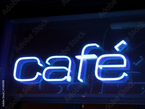 café