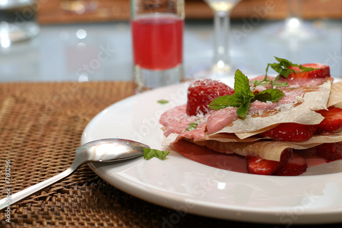 mille feuilles aux fraises photo