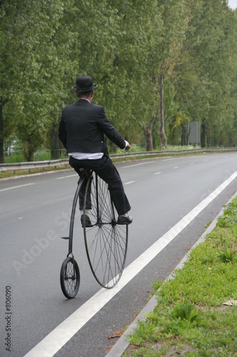 grand bi sur route