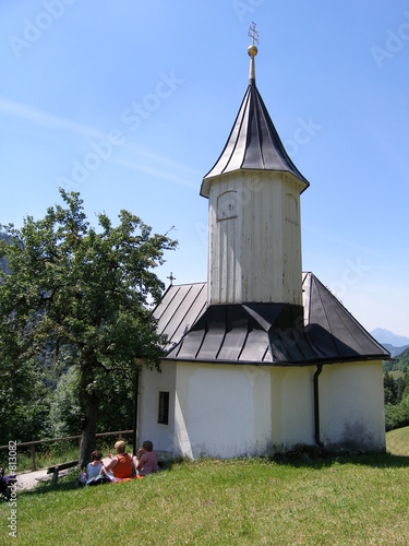 bergkapelle im kaisertal photo