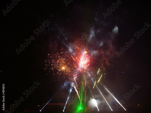 feu d'artifice entre laser