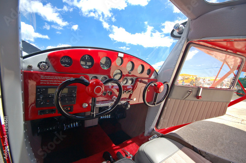 cessna 140 cockpit