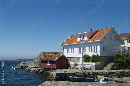 house by the sea photo