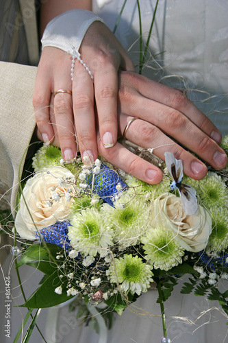 hand married