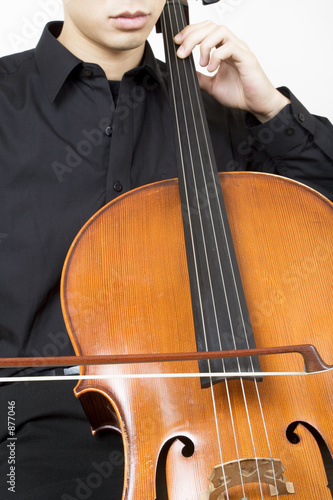 cellist bowing 3
