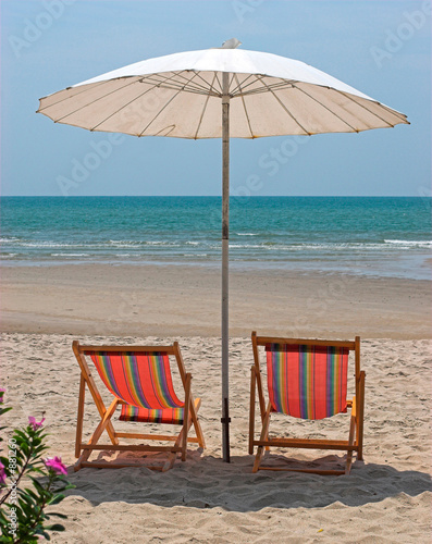 Fototapeta Naklejka Na Ścianę i Meble -  beach chairs