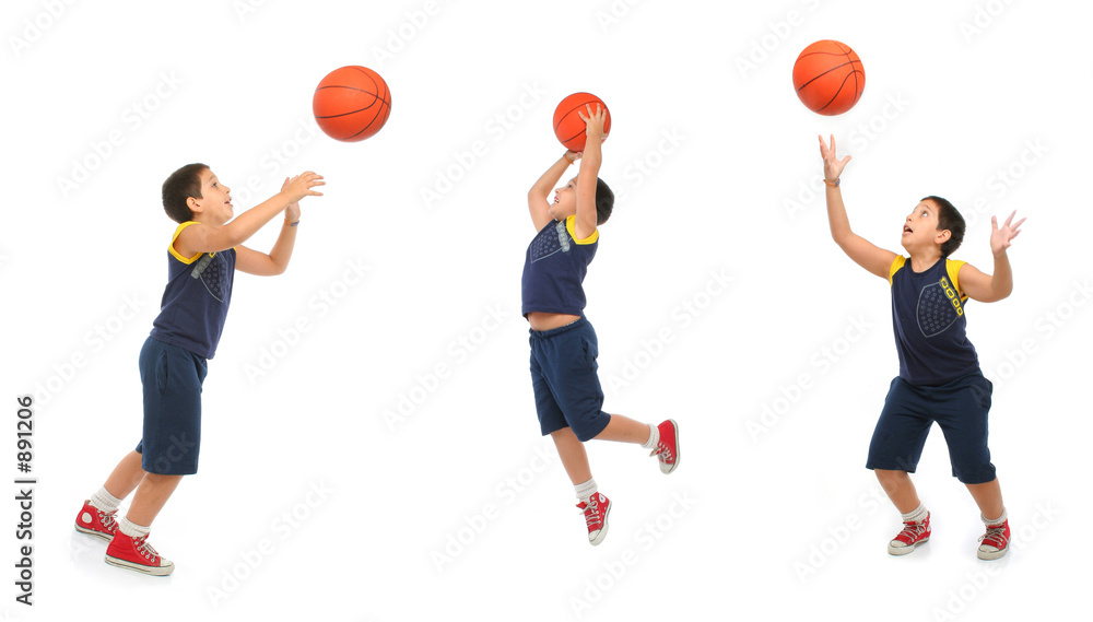 Fototapeta premium boy playing basketball isolated