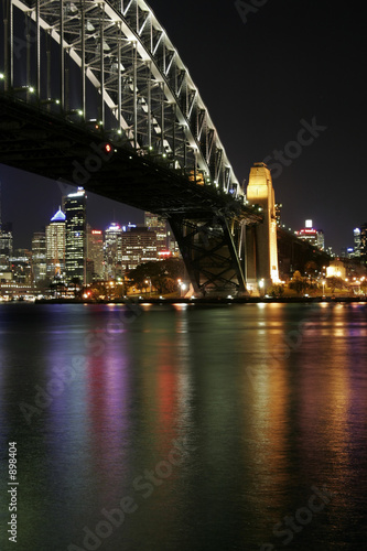 sydney harbour bridge at night © Thorsten